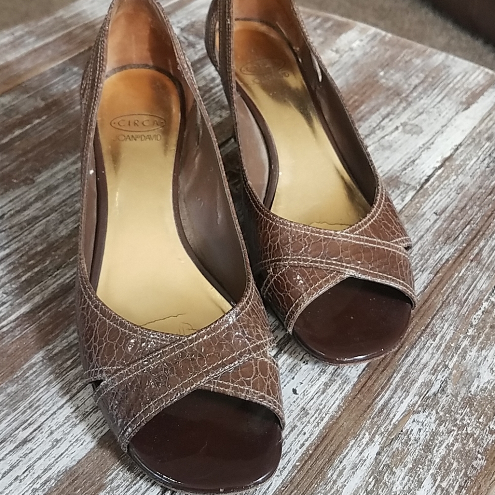 Joan & David Croc Peep Toe Career Shoes 7.5M Tan